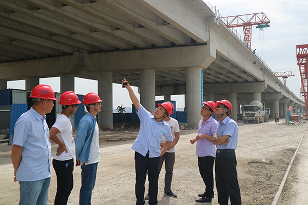 交流融合促发展，同心共筑路桥梦2.jpg