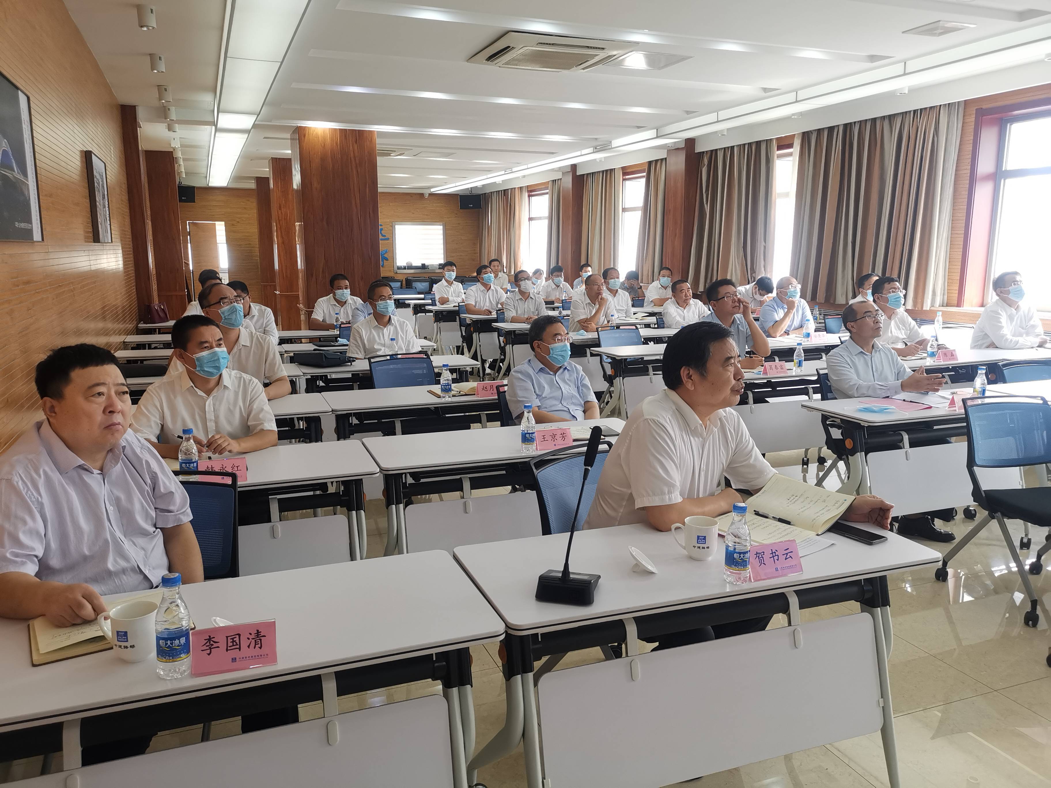科技创新专题培训会照片2.jpg